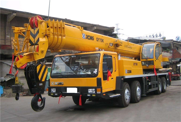 南漳县吊车出租选择重点